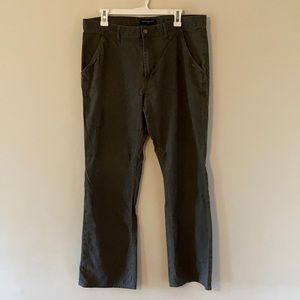 Men’s Banana Republic olive jeans. Size 36/34.